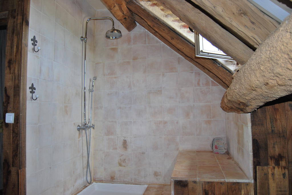 Mas De Garrigue Bed and Breakfast Calvignac Δωμάτιο φωτογραφία