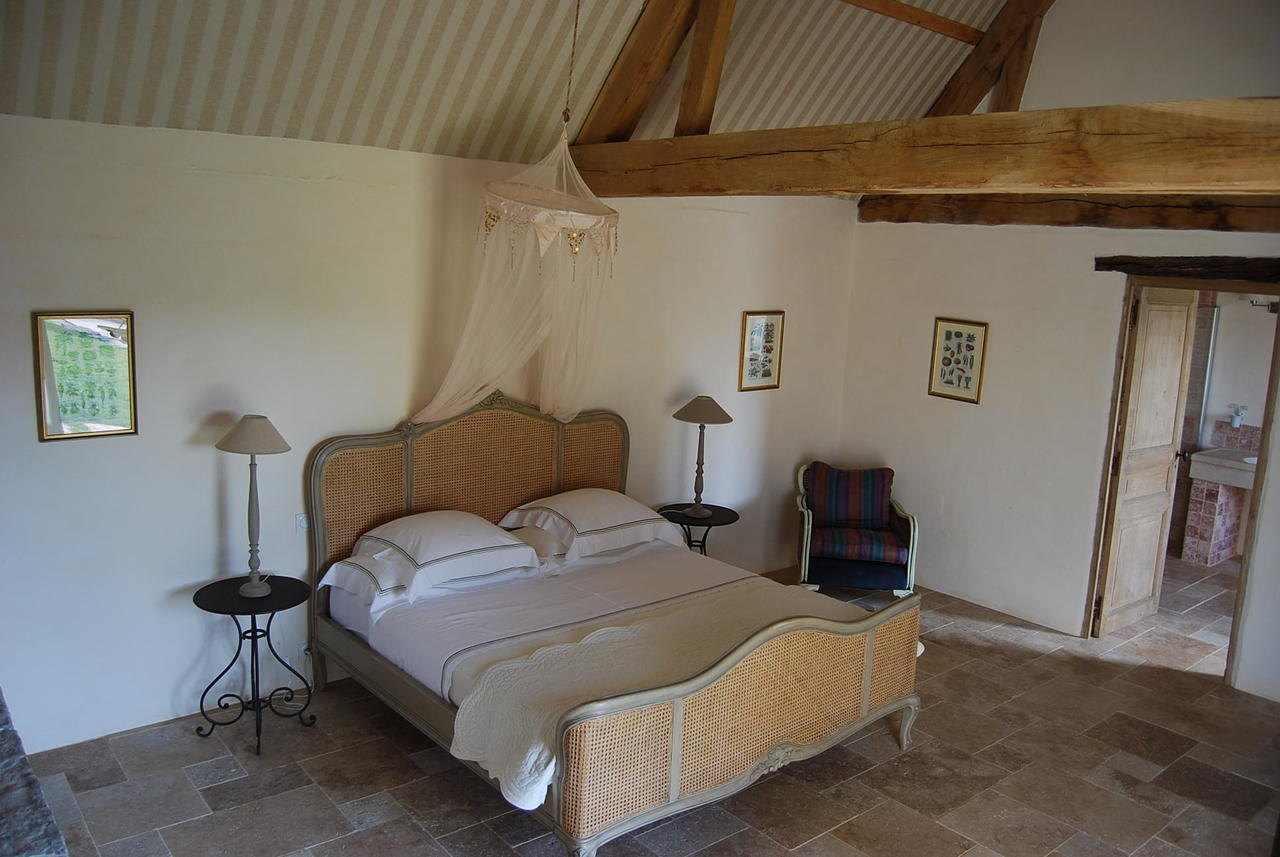 Mas De Garrigue Bed and Breakfast Calvignac Δωμάτιο φωτογραφία
