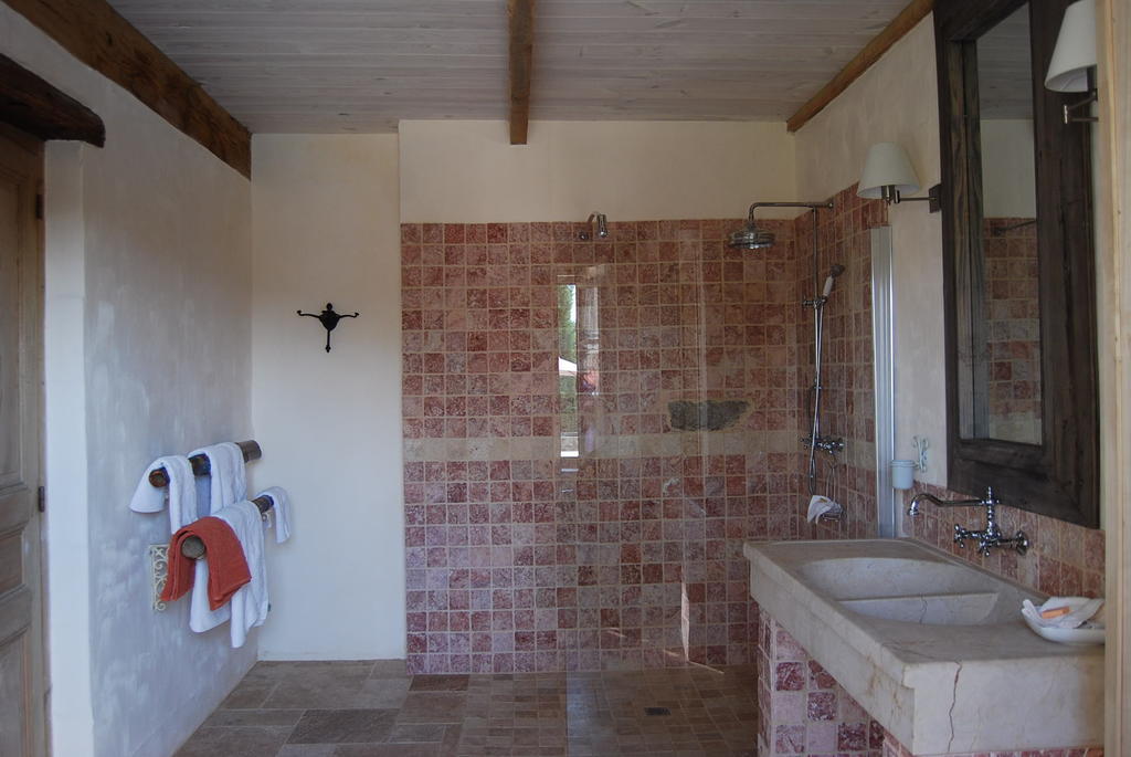 Mas De Garrigue Bed and Breakfast Calvignac Δωμάτιο φωτογραφία